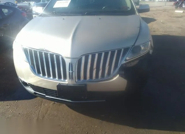 2LMDJ8JK5BBJ25591 2011 2011 Lincoln MKX 6