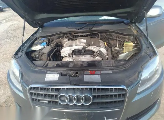 WA1BY74L17D037974 2007 2007 Audi Q7- Premium 10