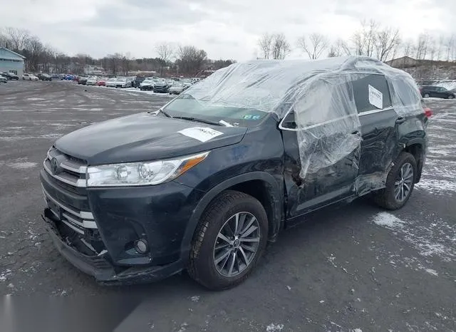 5TDJZRFH2JS554828 2018 2018 Toyota Highlander- Xle 2