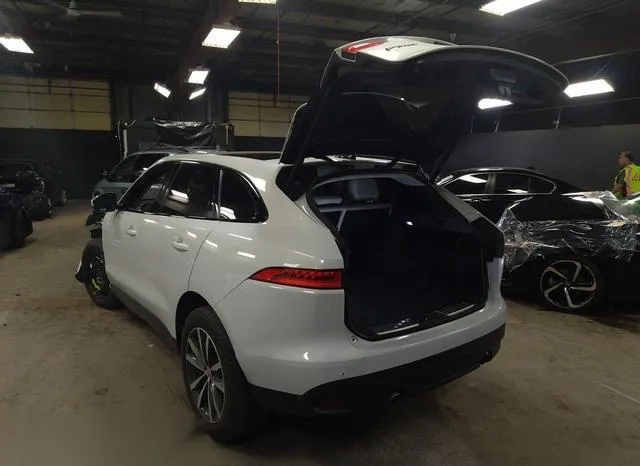 SADCK2FX5LA627304 2020 2020 Jaguar F-Pace- Prestige P250 Awd 3