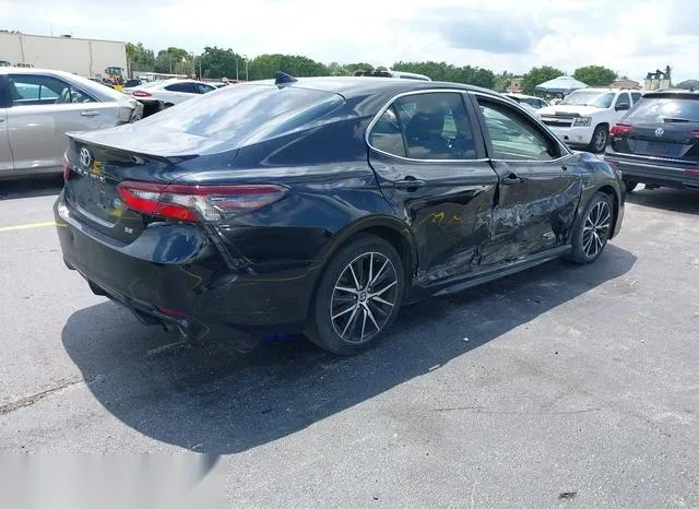 4T1G11AK3MU554953 2021 2021 Toyota Camry- SE 4