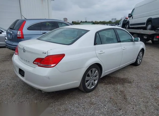 4T1BK36B85U015550 2005 2005 Toyota Avalon- Xls 4