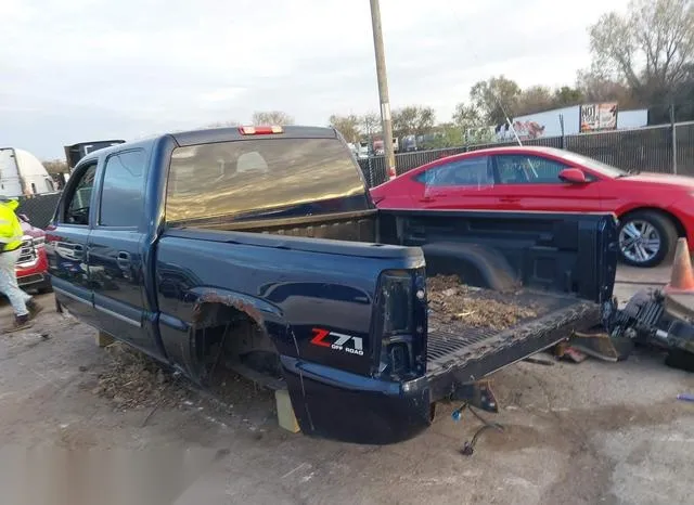 2GCEK13T051224392 2005 2005 Chevrolet Silverado 1500- Z71 3