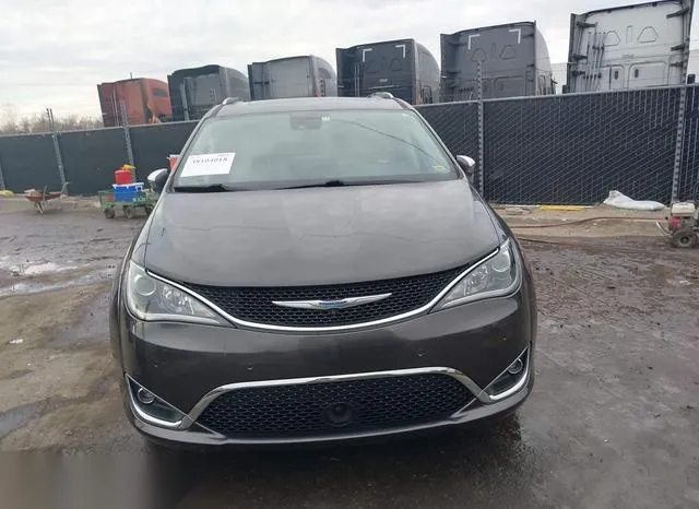 2C4RC1GG1JR259837 2018 2018 Chrysler Pacifica- Limited 6