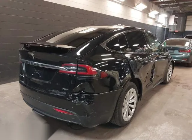 5YJXCDE25JF096508 2018 2018 Tesla Model X- 100D/75D/P100D 4