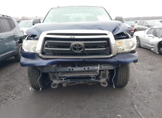 5TFDY5F14BX187132 2011 2011 Toyota Tundra- Grade 5-7L V8 6