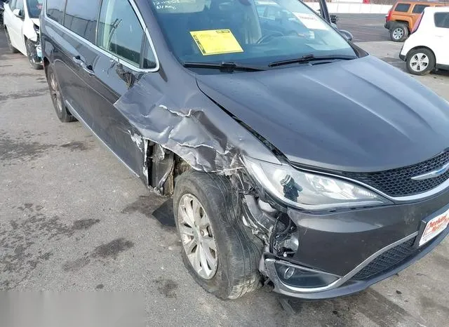 2C4RC1BG5JR175334 2018 2018 Chrysler Pacifica- Touring L 6