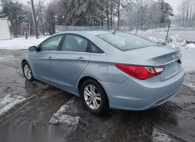 5NPEB4AC0BH020657 2011 2011 Hyundai Sonata- Gls 3