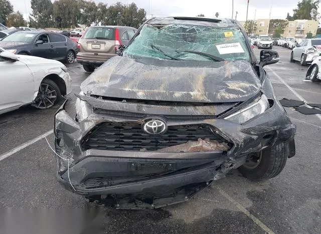 2T3P1RFV2KW027489 2019 2019 Toyota RAV4- Xle 6