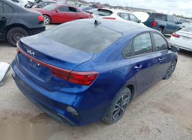 3KPF24AD8NE492997 2022 2022 KIA Forte- Lxs 4