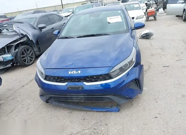 3KPF24AD8NE492997 2022 2022 KIA Forte- Lxs 6