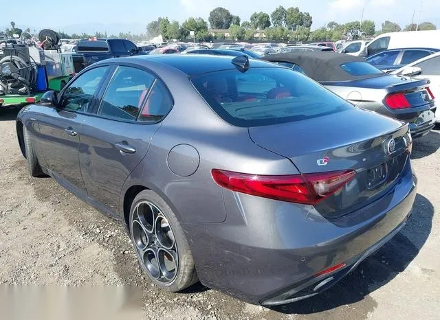 ZARFAMBN7N7665425 2022 2022 Alfa Romeo Giulia- Veloce Ti Rwd 3