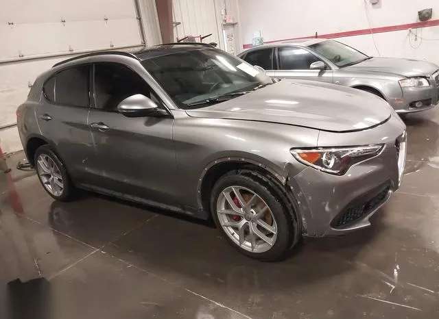 ZASFAKNN6J7B98168 2018 2018 Alfa Romeo Stelvio- Ti Sport Awd 1