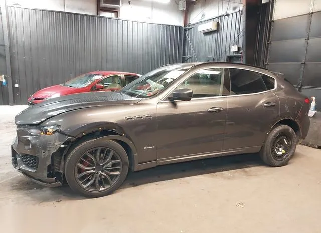 ZN661XUS2JX303672 2018 2018 Maserati Levante- Gransport 6