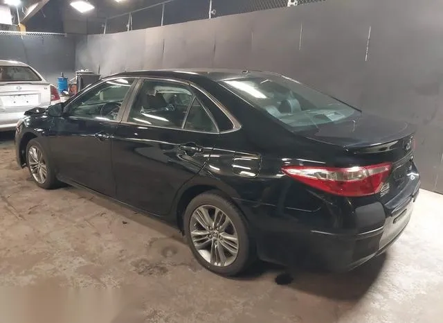 4T1BF1FKXFU106975 2015 2015 Toyota Camry- SE 3