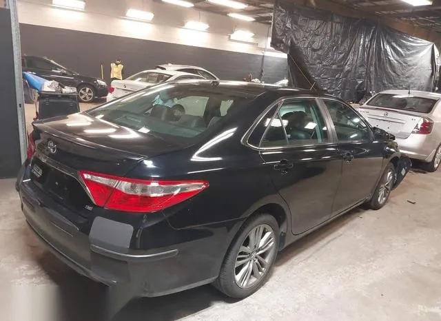 4T1BF1FKXFU106975 2015 2015 Toyota Camry- SE 4