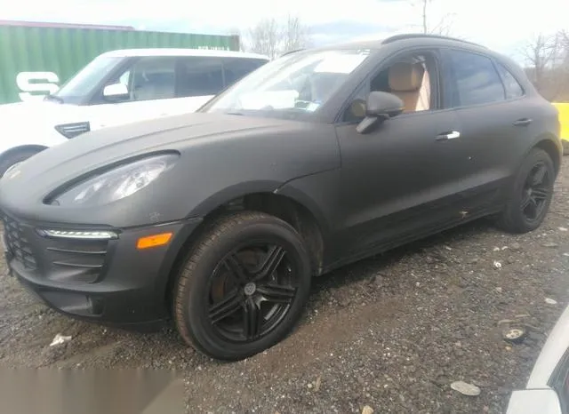 WP1AA2A51HLB83358 2017 2017 Porsche Macan 2