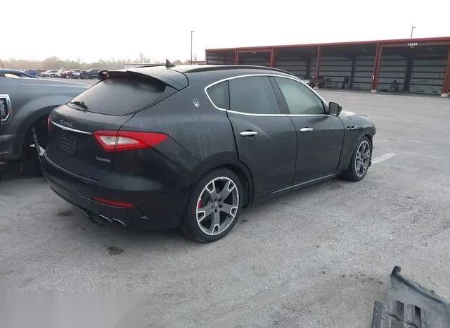 ZN661XUS4HX217595 2017 2017 Maserati Levante 4