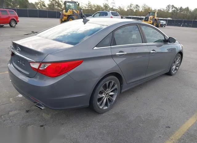 5NPEC4AC4BH045820 2011 2011 Hyundai Sonata- SE 4