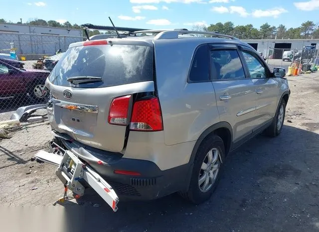 5XYKTDA21DG419935 2013 2013 KIA Sorento- Lx V6 4