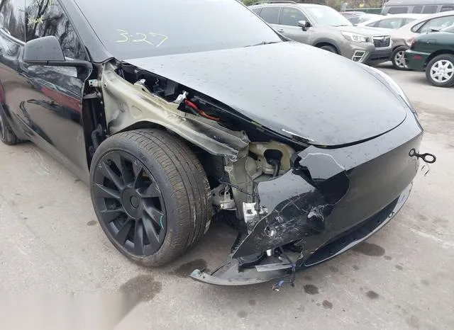 7SAYGDEE0NF376042 2022 2022 Tesla Model Y 6