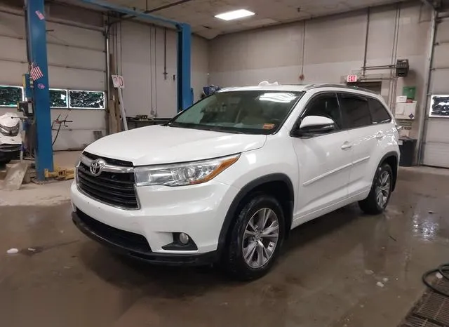 5TDJKRFH7FS147809 2015 2015 Toyota Highlander- Xle 2