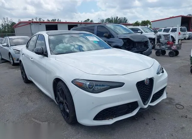 ZARFAMAN8K7613363 2019 2019 Alfa Romeo Giulia- Sport Rwd 1