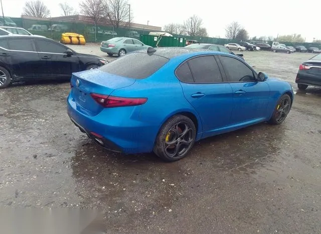 ZARFAEDN5H7559627 2017 2017 Alfa Romeo Giulia- Awd 4