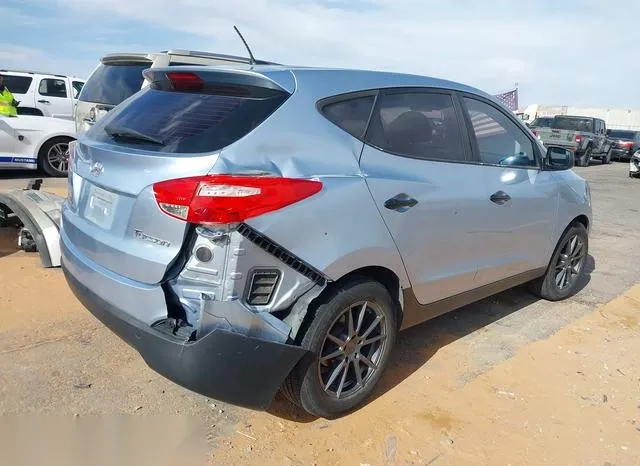 KM8JT3ACXAU064400 2010 2010 Hyundai Tucson- Gls 4