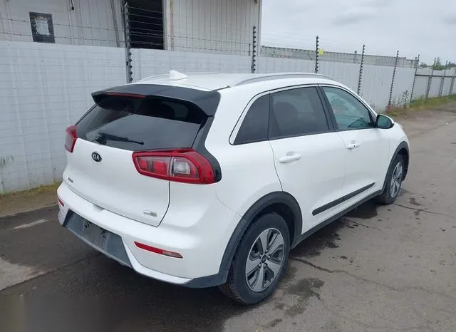 KNDCB3LC5K5218472 2019 2019 KIA Niro- LX 4