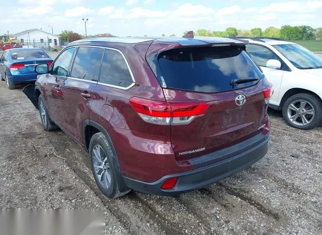 5TDJZRFH1JS849645 2018 2018 Toyota Highlander- Xle 3