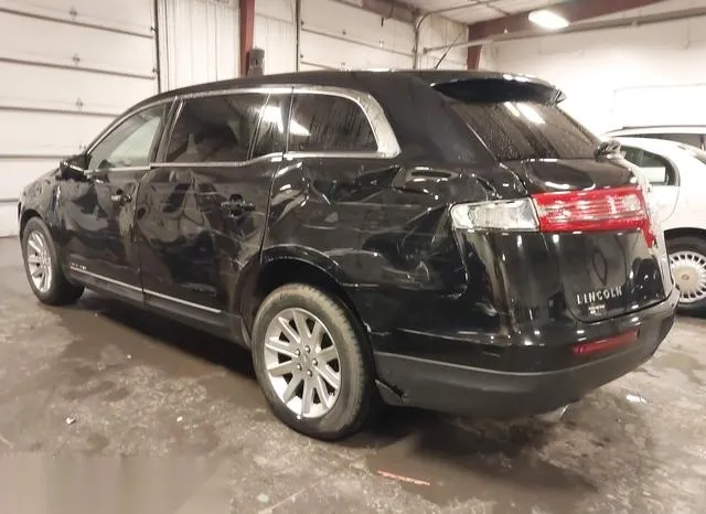 2LMHJ5NK4KBL02092 2019 2019 Lincoln MKT- Livery 3