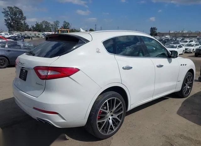 ZN661YUL2JX277542 2018 2018 Maserati Levante- S Granlusso 4