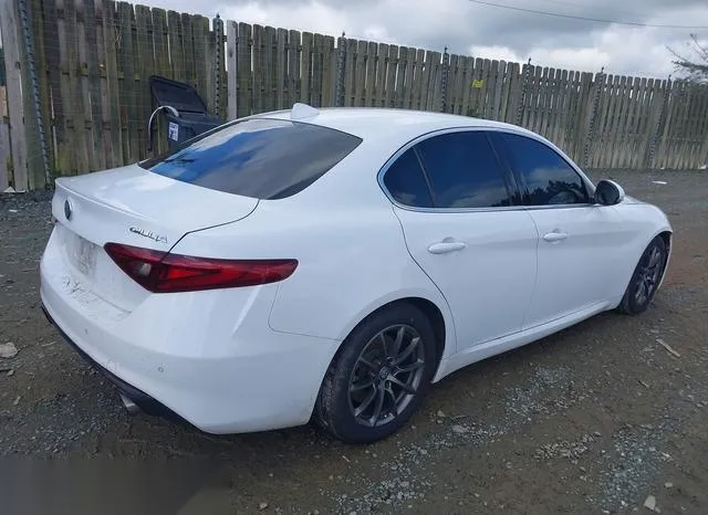 ZARFAEBN7J7571383 2018 2018 Alfa Romeo Giulia- Rwd 4