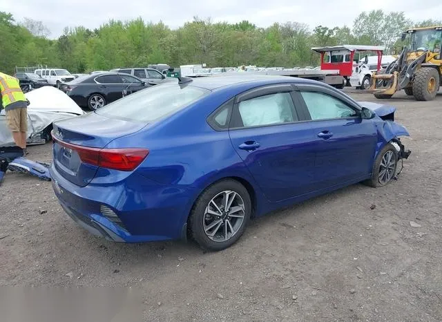 3KPF24AD3PE549514 2023 2023 KIA Forte- Lxs 4