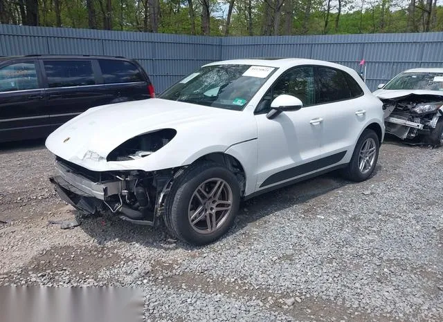 WP1AA2A57JLB20383 2018 2018 Porsche Macan 2