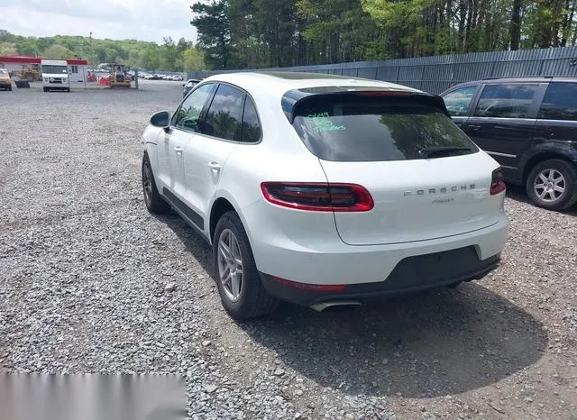 WP1AA2A57JLB20383 2018 2018 Porsche Macan 3