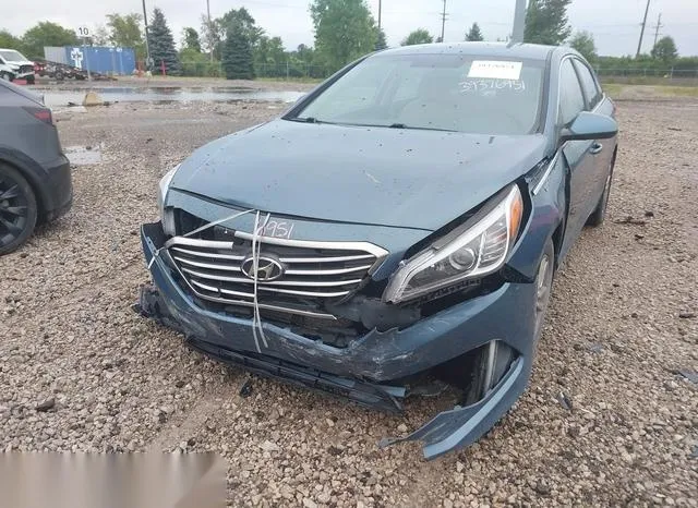 5NPE24AF0FH177718 2015 2015 Hyundai Sonata- SE 6