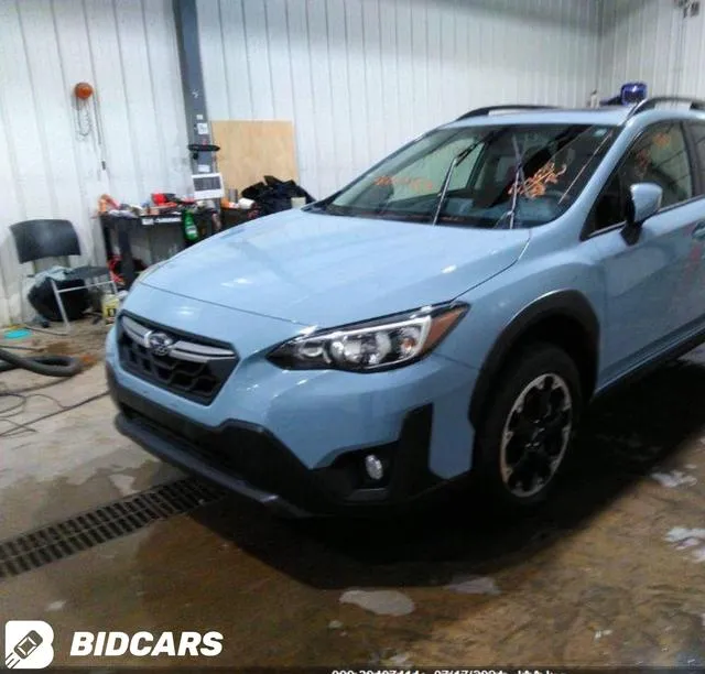 JF2GTAEC1NH260657 2022 2022 Subaru Crosstrek- Premium 2