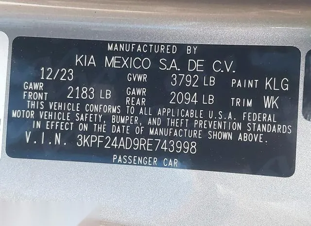 3KPF24AD9RE743998 2024 2024 KIA Forte- Lxs 9