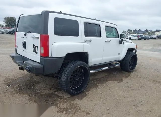 5GTDN136968241289 2006 2006 Hummer H3- SUV 4