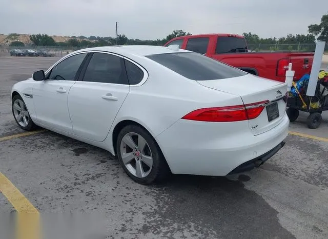 SAJBR4FX3JCY69834 2018 2018 Jaguar XF- 25T 3