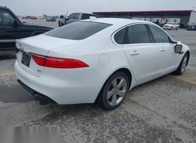 SAJBR4FX3JCY69834 2018 2018 Jaguar XF- 25T 4