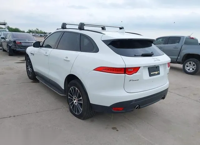 SADCJ2BV5HA499113 2017 2017 Jaguar F-Pace- 35T Premium 3