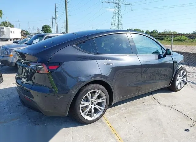 7SAYGDED7RF038232 2024 2024 Tesla Model Y- Rwd 4