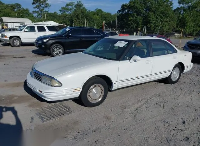 1G3HC52K1W4865552 1998 1998 Oldsmobile Regency 2