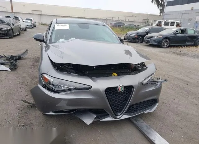 ZARFAMAN8K7599819 2019 2019 Alfa Romeo Giulia- Rwd 6