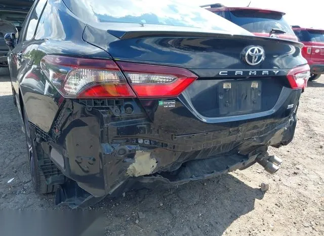 4T1G11AK6NU653686 2022 2022 Toyota Camry- SE 6