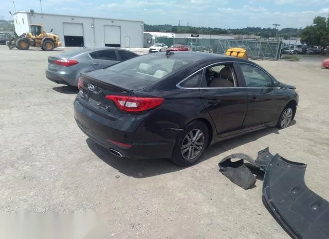 5NPE24AF9FH169228 2015 2015 Hyundai Sonata- SE 4