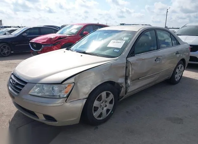 5NPET4AC8AH622525 2010 2010 Hyundai Sonata- Gls 2